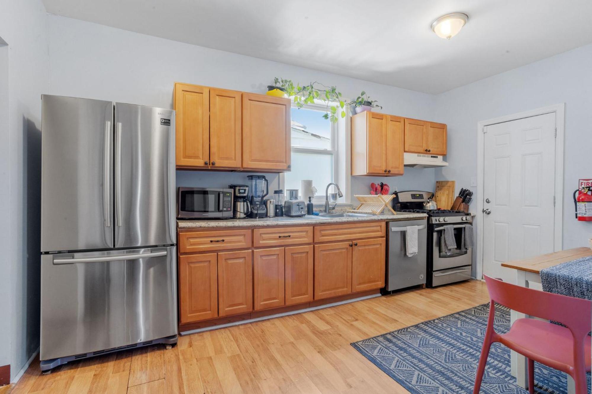 9 Bedroom, 14 Beds House Great For Big Groups Near Boardwalk, Tropicana Atlantic City Exterior photo